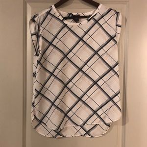 Navy and Pink Pattern top